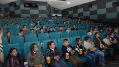 Köy çocukları sinemayla tanıştı